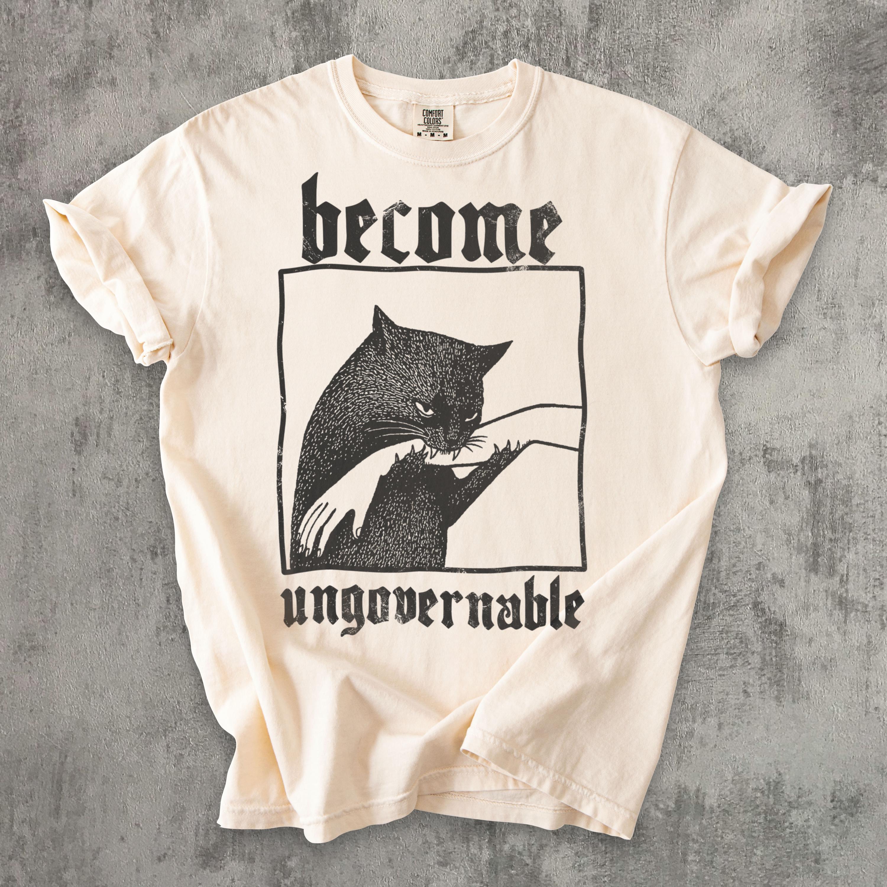 Become Ungovernable Cat Biting Hand Vintage Silly Cats Comfort Colors Gag (1)