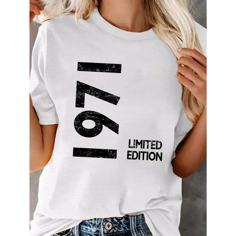 1971 Vintage Print T-Shirt - Women'WB shield Casual Crew Neck Short Sleeve Top for Spring & Summer