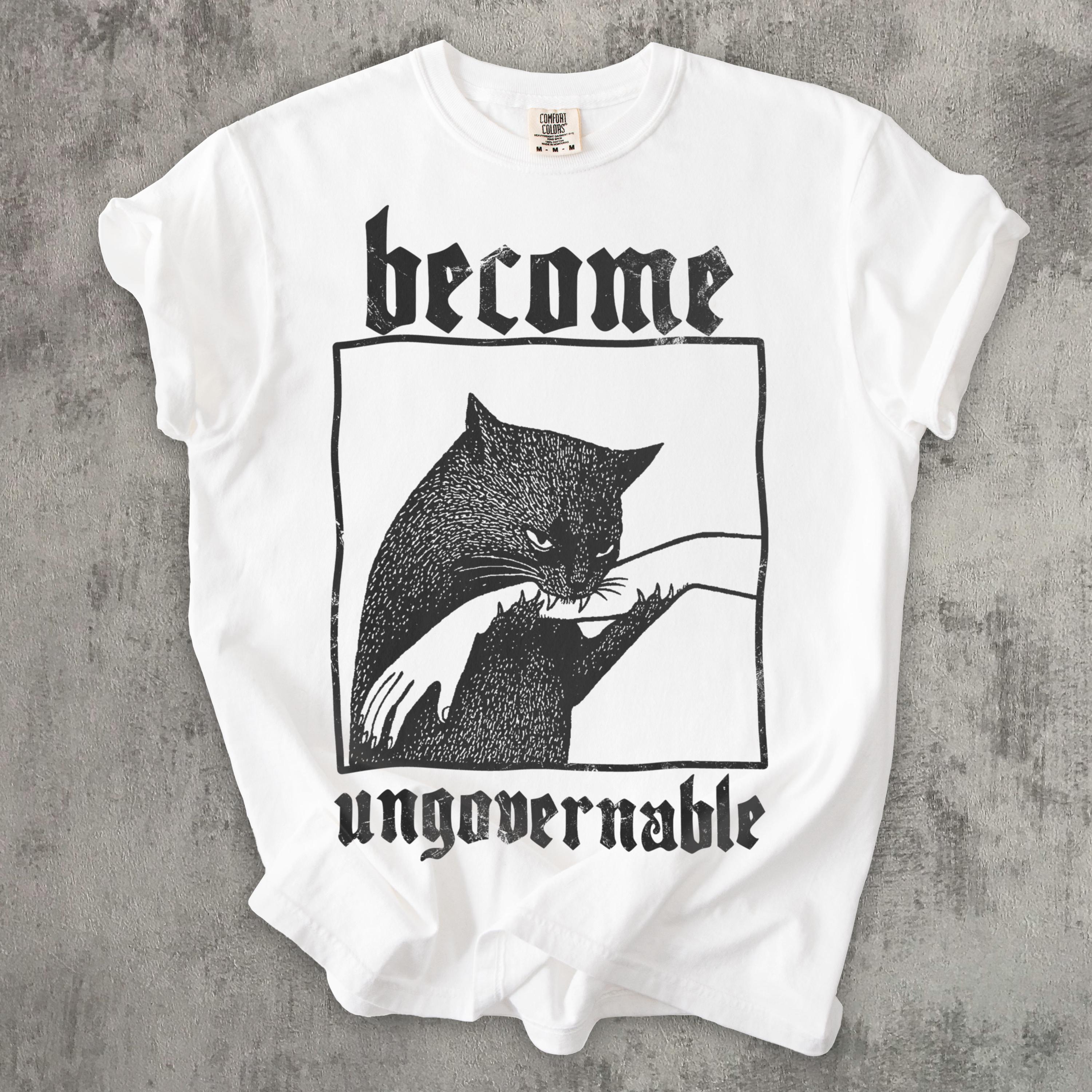 Become Ungovernable Cat Biting Hand Vintage Silly Cats Comfort Colors Gag (3)