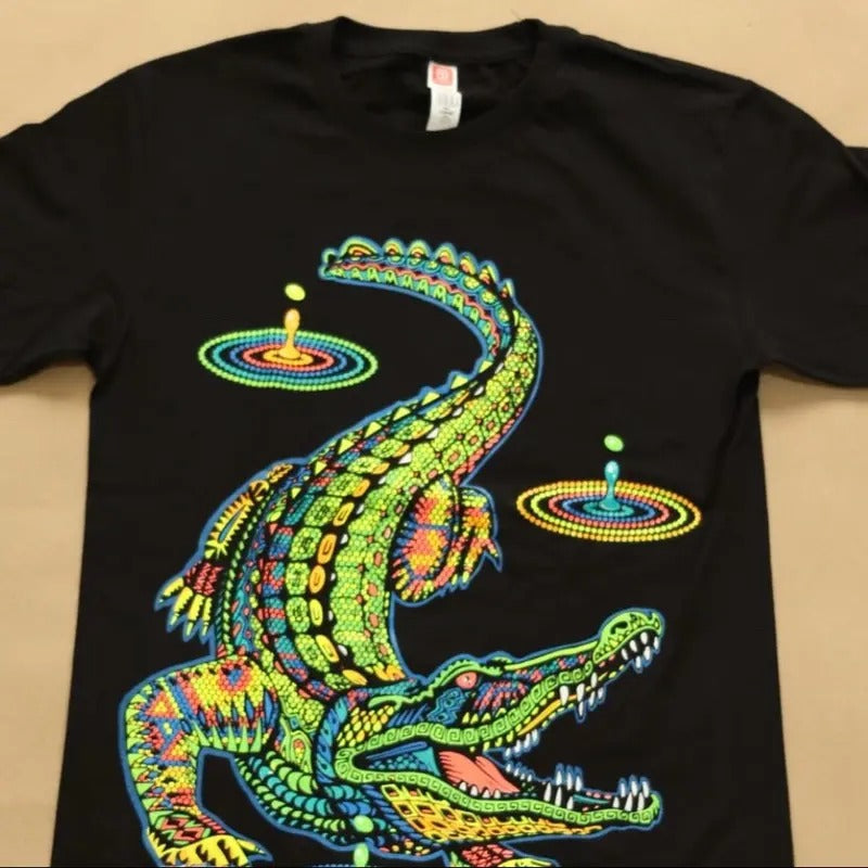 Alligator t-shirt Cotton Black Hoodie, Sweatshirt | RetroVerseTees.com