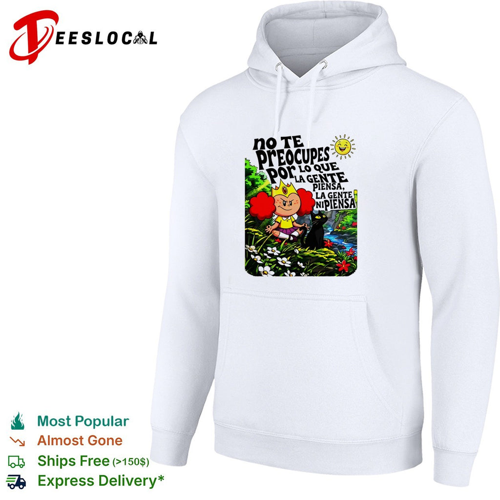 Cartoon girl with crown meditating with cat no te preocupes por lo que la gente piensa shirt