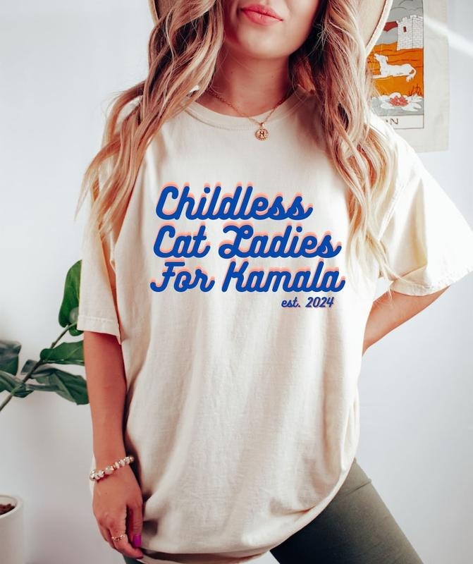 Childless Cat Lady Shirt, Perfect Tee, Gifts For Boyfriend and Girlfriend T-Shirt Hoodie, Sweatshirt | RetroVerseTees.com