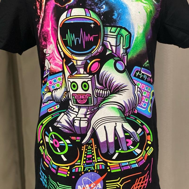 DJ T-shirt Cotton Black Hoodie, Sweatshirt | RetroVerseTees.com