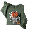 Funny Pumpkin Skeleton Drinking Coffee Sweatshirt, Coffee pumpkin Lover Unisex Sweatshirt Full Colors Full Sizes Menswear...