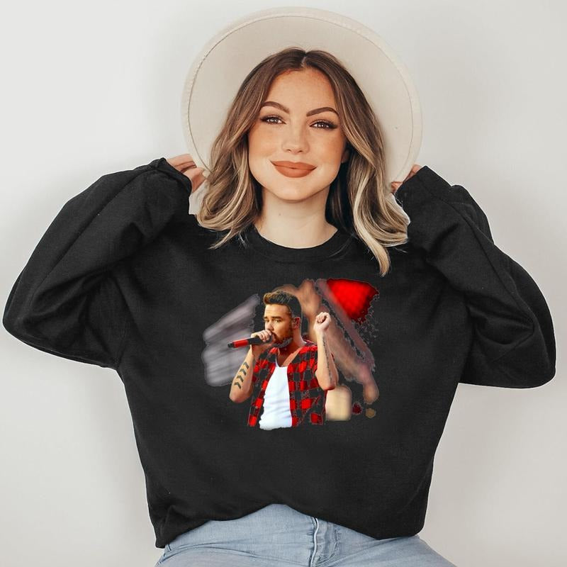 Liam Payne Of One Direction Murrayfield Stadium 2014 Sweatshirt T-Shirts, Hoodie | RetroVerseTees.com