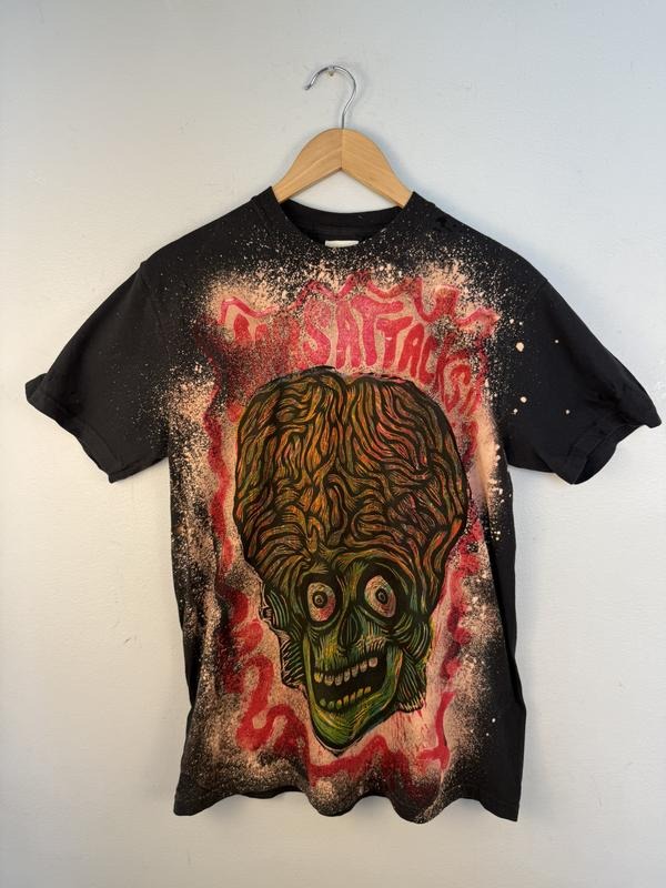 Martian Skull Classic Hand Printed T-Shirt Cotton Menswear Apparel Graphic Tees Streetwear Fabric Loose Fit Crewneck...