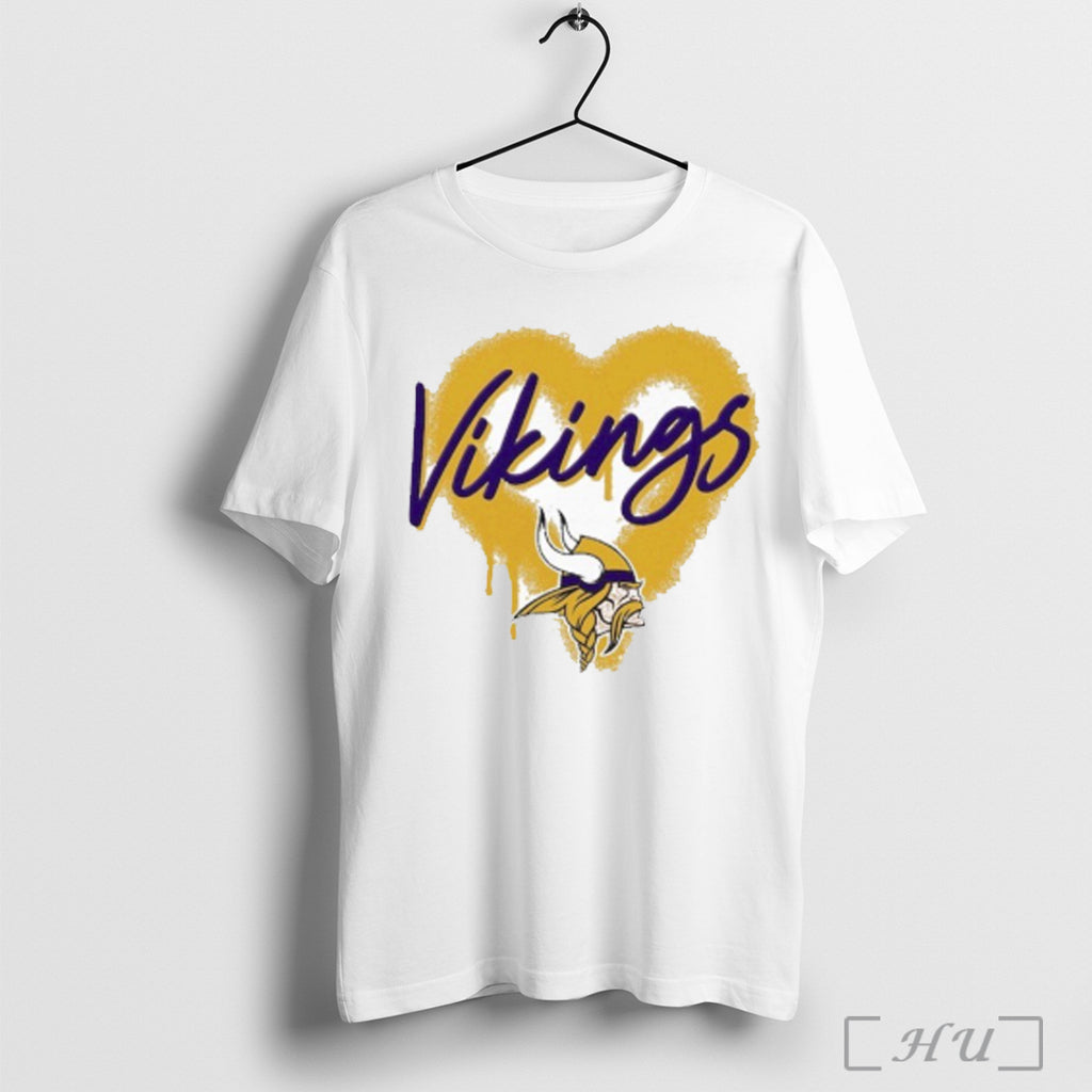 Minnesota Vikings Spray Heart Boxy T Shirt