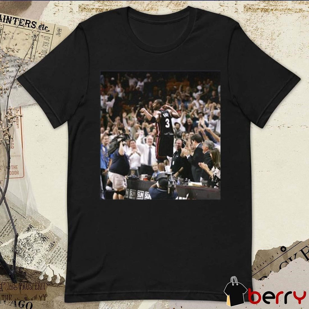 Court Culture Dwyane Wade Moments Photo Tee Unisex T-shirt, Sweatshirt, Hoodie (1)