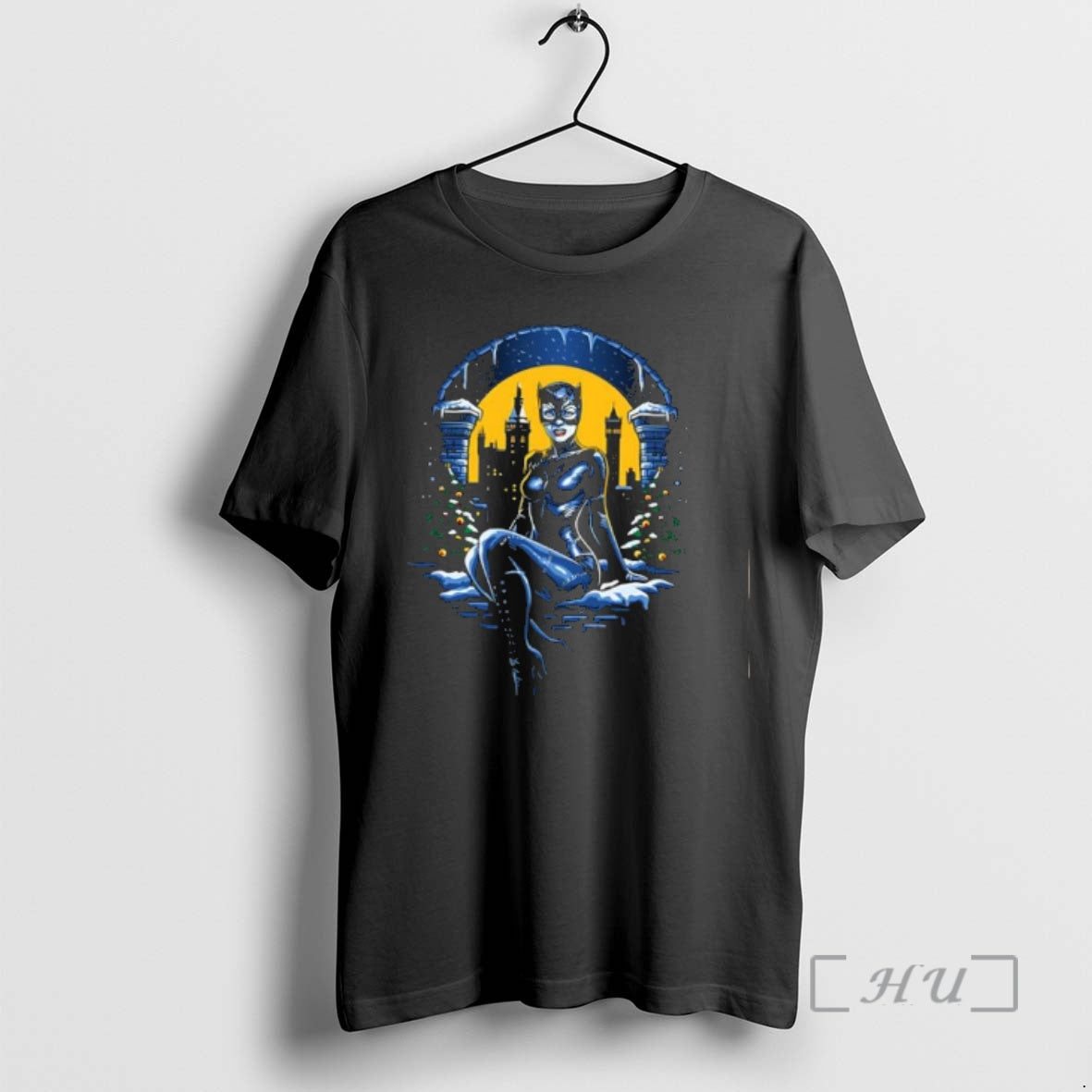 Officials Catwoman Christmas In Gotham Classic T-Shirts, Hoodie, Sweatshirt | RetroVerseTees.com