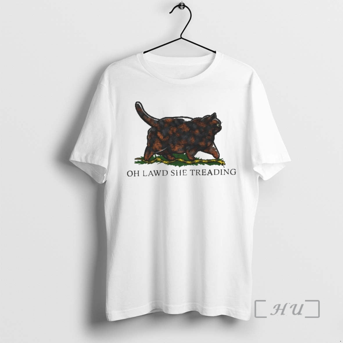 Officials Oh Lawd She Treading Black Cat Vintage T-Shirts, Hoodie, Sweatshirt | RetroVerseTees.com