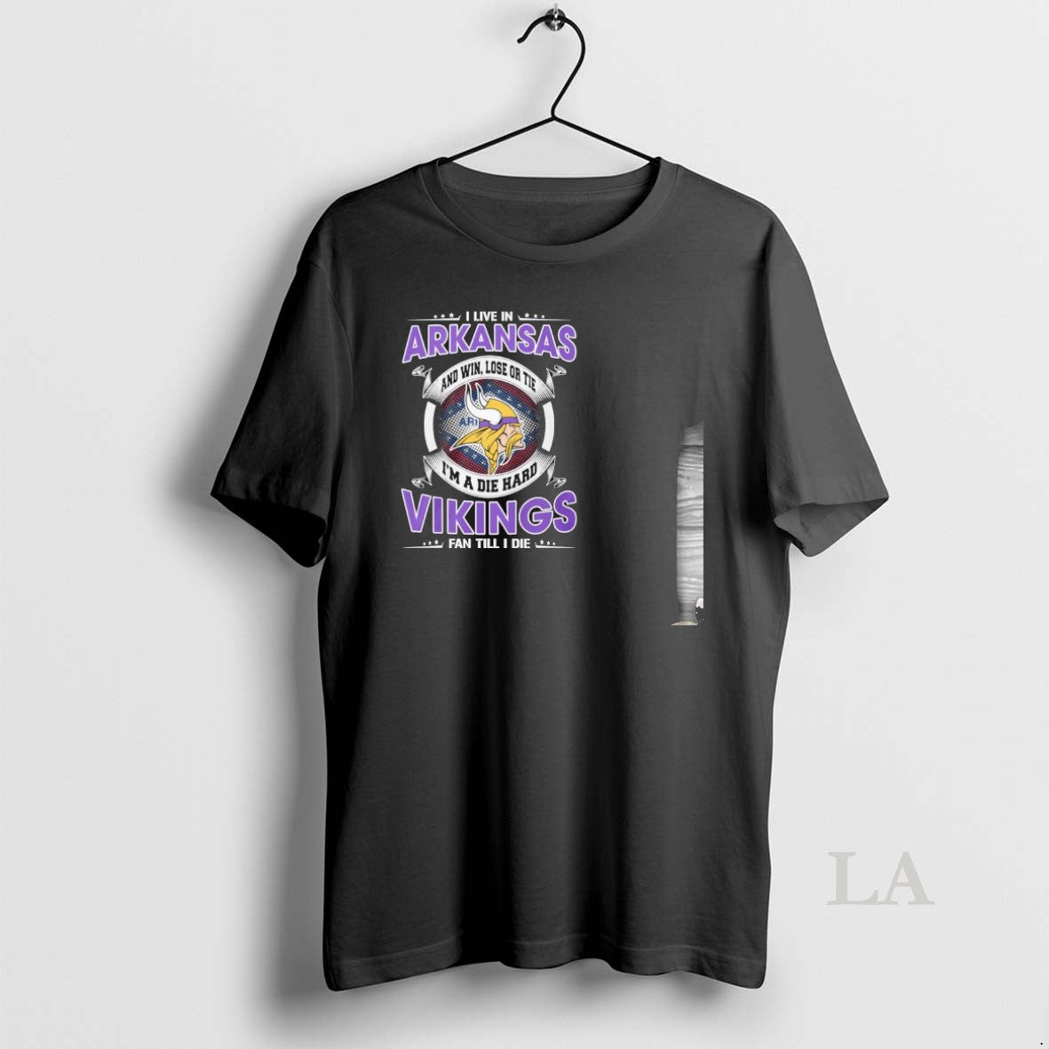 Original I Live In Arkansas And Win Lose Or Tie Im A Die Hard Minnesota T-Shirts, Hoodie, Sweatshirt | RetroVerseTees.com