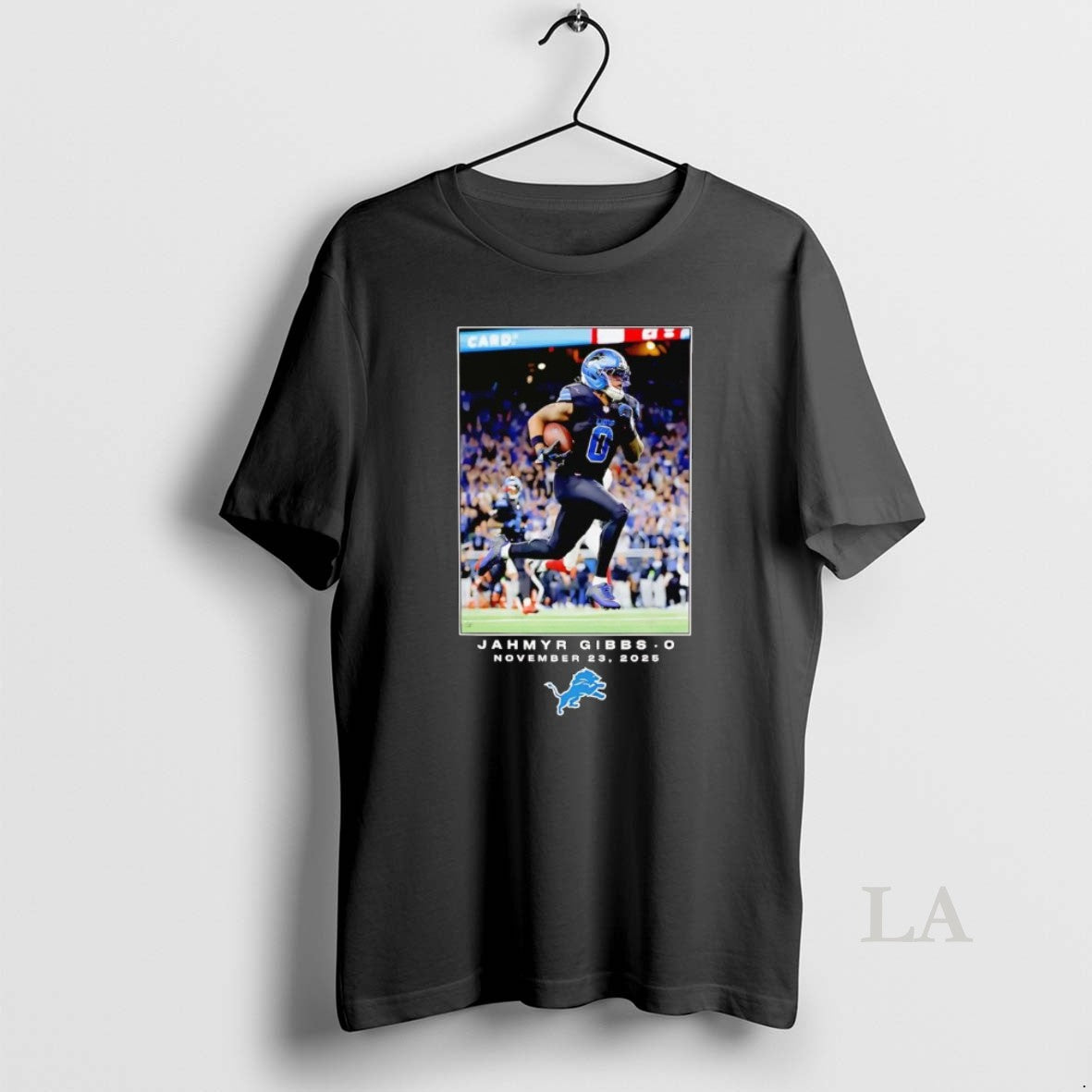 Original Jahmyr Gibbs Flash Moment Photo 2025 Detroit Lions T-Shirts, Hoodie, Sweatshirt | RetroVerseTees.com