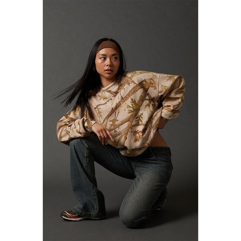 Pacsun Women's Camo Core Crew Neck Sweatshirt T-Shirts, Hoodie | RetroVerseTees.com