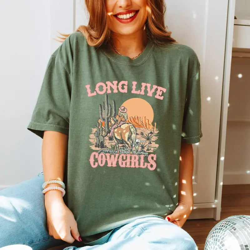 Retro Long Live Cowgirls Tshirt, Retro Western Shirts, Rodeo Fashion Tee, Country Girl Tshirt, Howdy Girl Tee, Western...