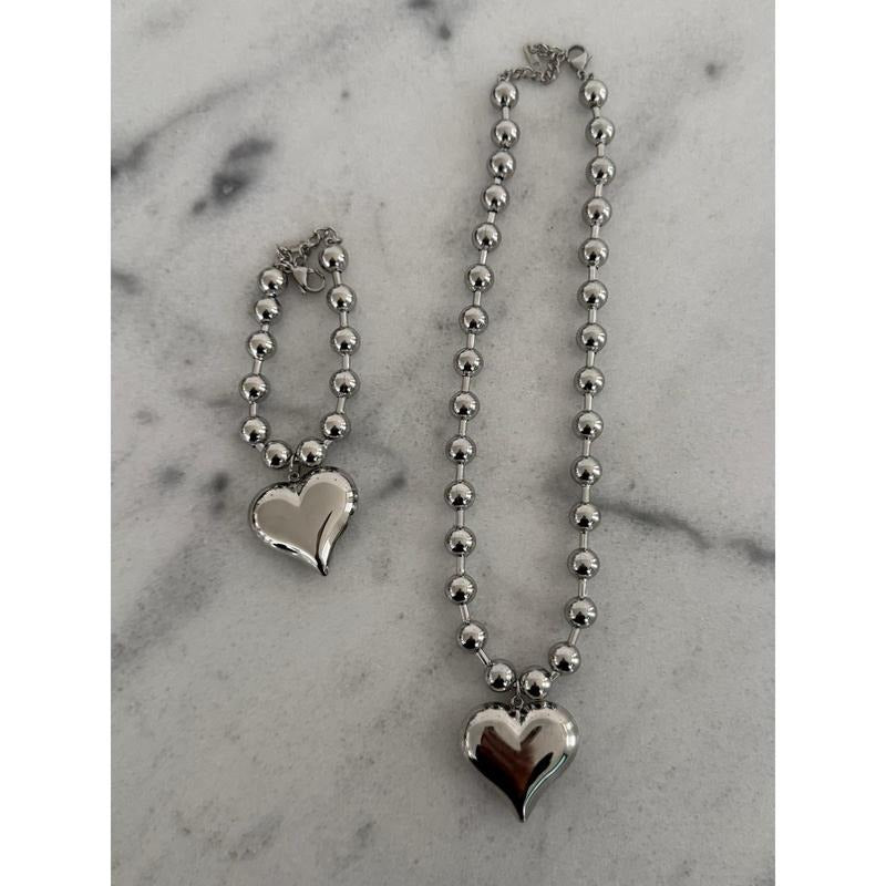 SILVER BUBBLE HEART BRACELET T-Shirts, Hoodie, Sweatshirt | RetroVerseTees.com