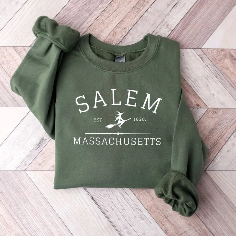 Salem Massachusetts, Crewneck Halloween Sweatshirt Pocket monsters Sand Color Gildan, Hocus Pocus sweatshirt, Halloween...