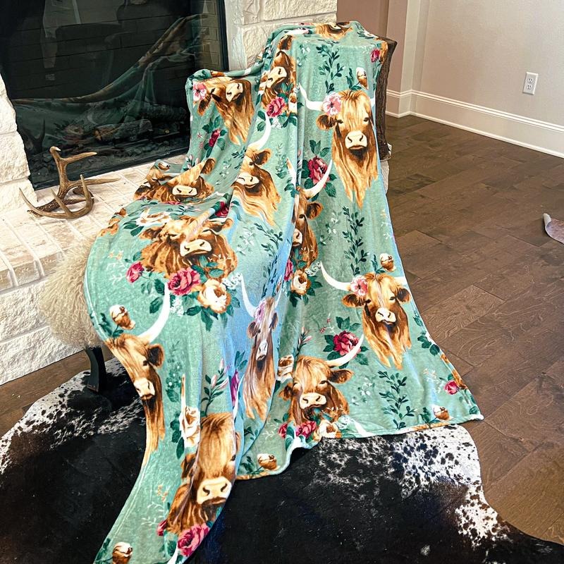 The Priscilla Lightweight Throw Blanket 60"x80 T-Shirts, Hoodie, Sweatshirt | RetroVerseTees.com