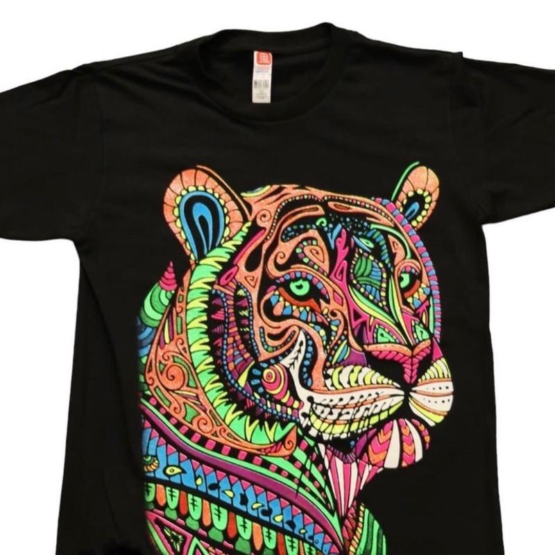 Tiger t-shirt Casual Cotton Hoodie, Sweatshirt | RetroVerseTees.com