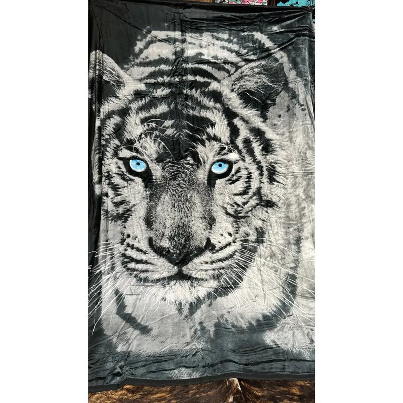 Tigers Soft Oversized Blanket 78"x94" T-Shirts, Hoodie, Sweatshirt | RetroVerseTees.com