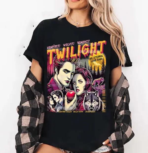 Twilight Shirt Limited Vintage T-Shirt, Button Oversized, Womenswear Twilight Fans Homage T-shirt, Twilight Saga Comic...
