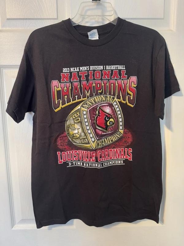 University Of Louisville 2013 NCAA Unisex T-shirt Sweatshirt Hoodie 19 | RetroVerseTees.com