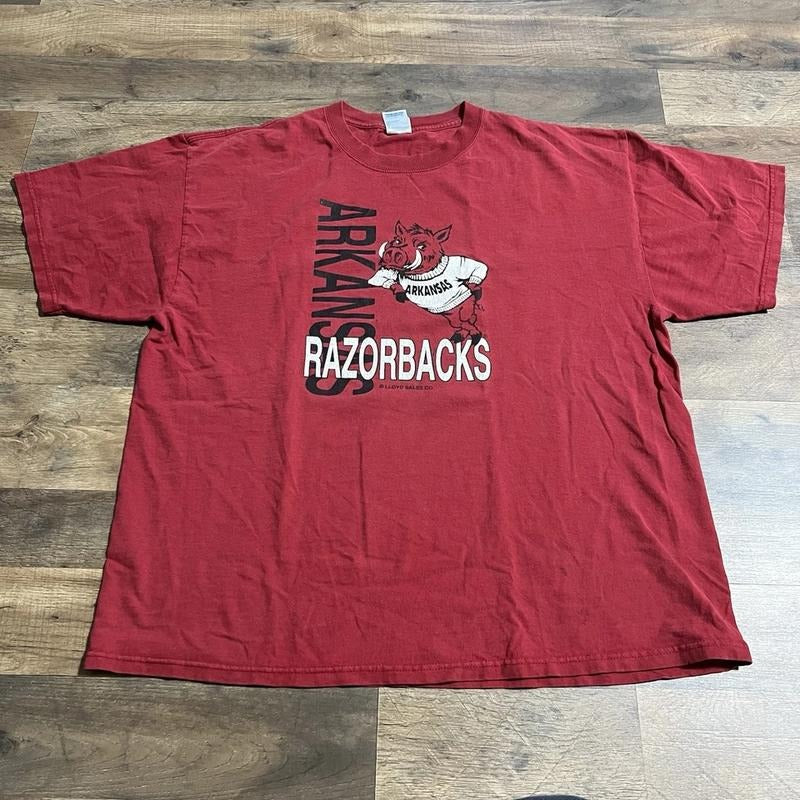 Vintage Ncaa Arkansas Razorbacks HogsUnisex T-shirt Sweatshirt Hoodie 16 | RetroVerseTees.com