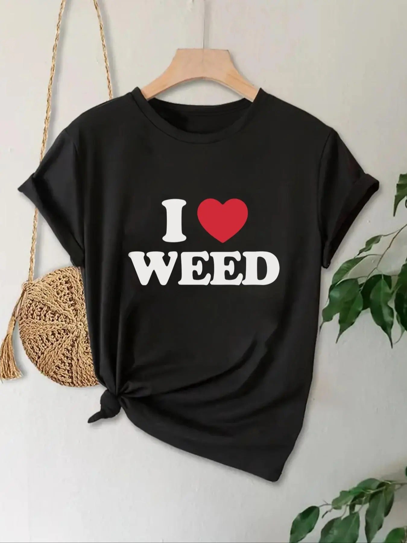 Women'WB shield "Swoosh LOVE WEED" Heart & Letter Print Round Neck Tee, Casual Short Sleeve T-shirt for Summer, Fashion...