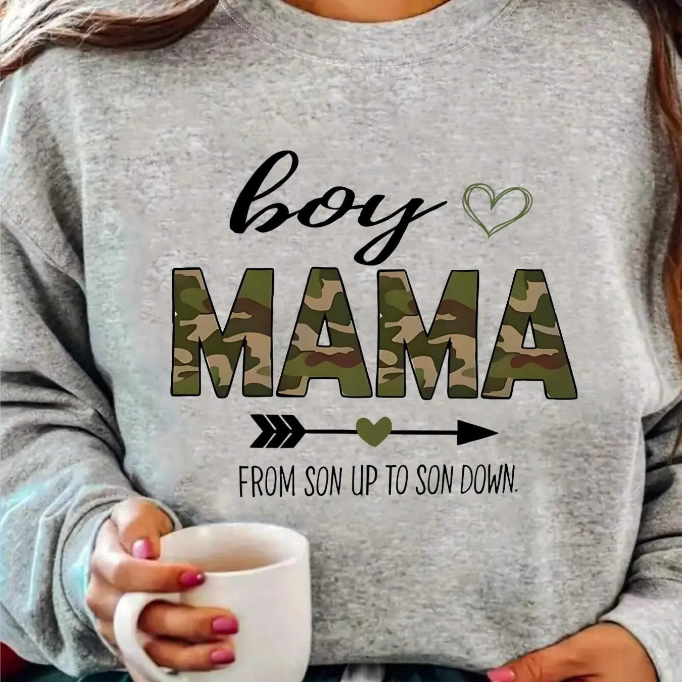 Women'WB shield Camo Letter & Heart Print Drop Shoulder TNF Lined Sweatshirt, Casual Long Sleeve Round Neck Pullover for...
