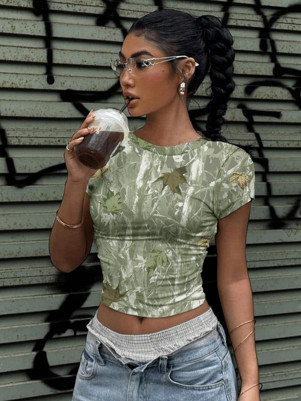Women'WB shield Camo Print Round Neck Crop Tee, Vintage Trendy Casual Short Sleeve T-shirt for Daily Wear, Ladies Summer...