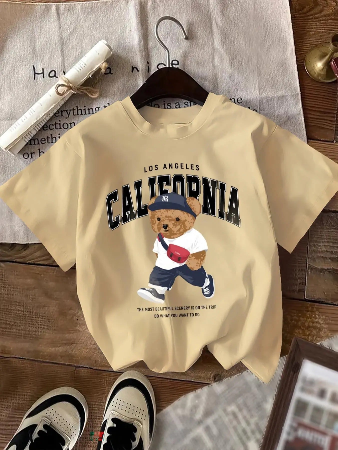 Women'WB shield Cartoon Bear & Letter Print Round Neck Tee, Fashion Casual Short Sleeve T-Shirt for Daily Holiday...