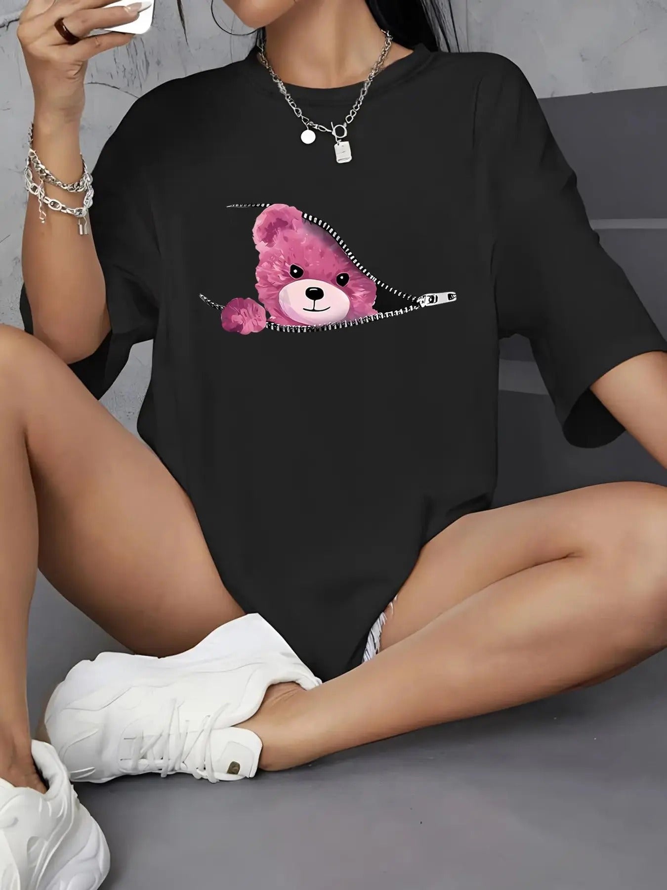 Women'WB shield Cartoon Bear Graphic Print Round Neck Tee, Fashion Casual Drop Shoulder Short Sleeve T-shirt for Daily...
