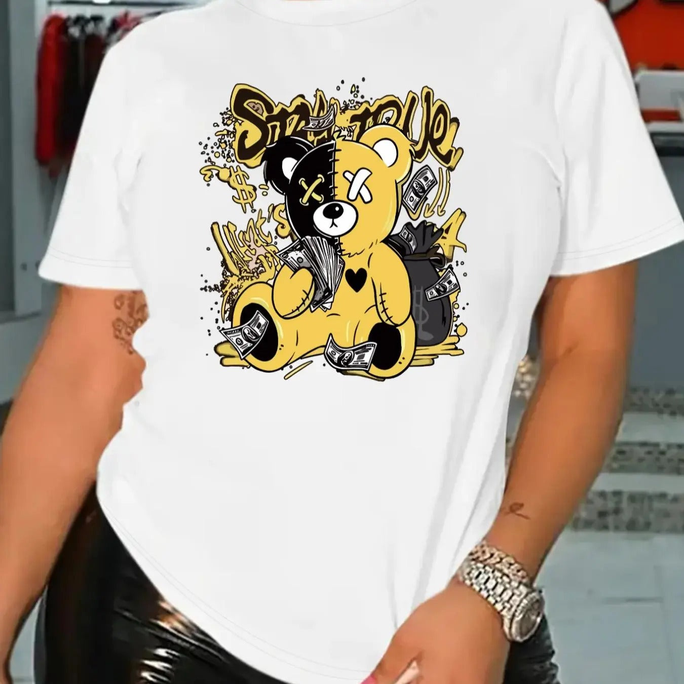 Women'WB shield Cartoon Bear Print Round Neck Short Sleeve Tee, Fashion Casual Crew Neck T-Shirt for Daily Holiday...
