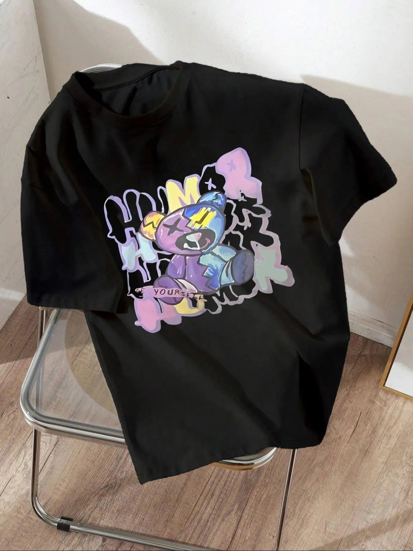 Women'WB shield Cartoon Bear Print Round Neck Tee, Fashion Casual Drop Shoulder Short Sleeve T-shirt for Daily Wear,...
