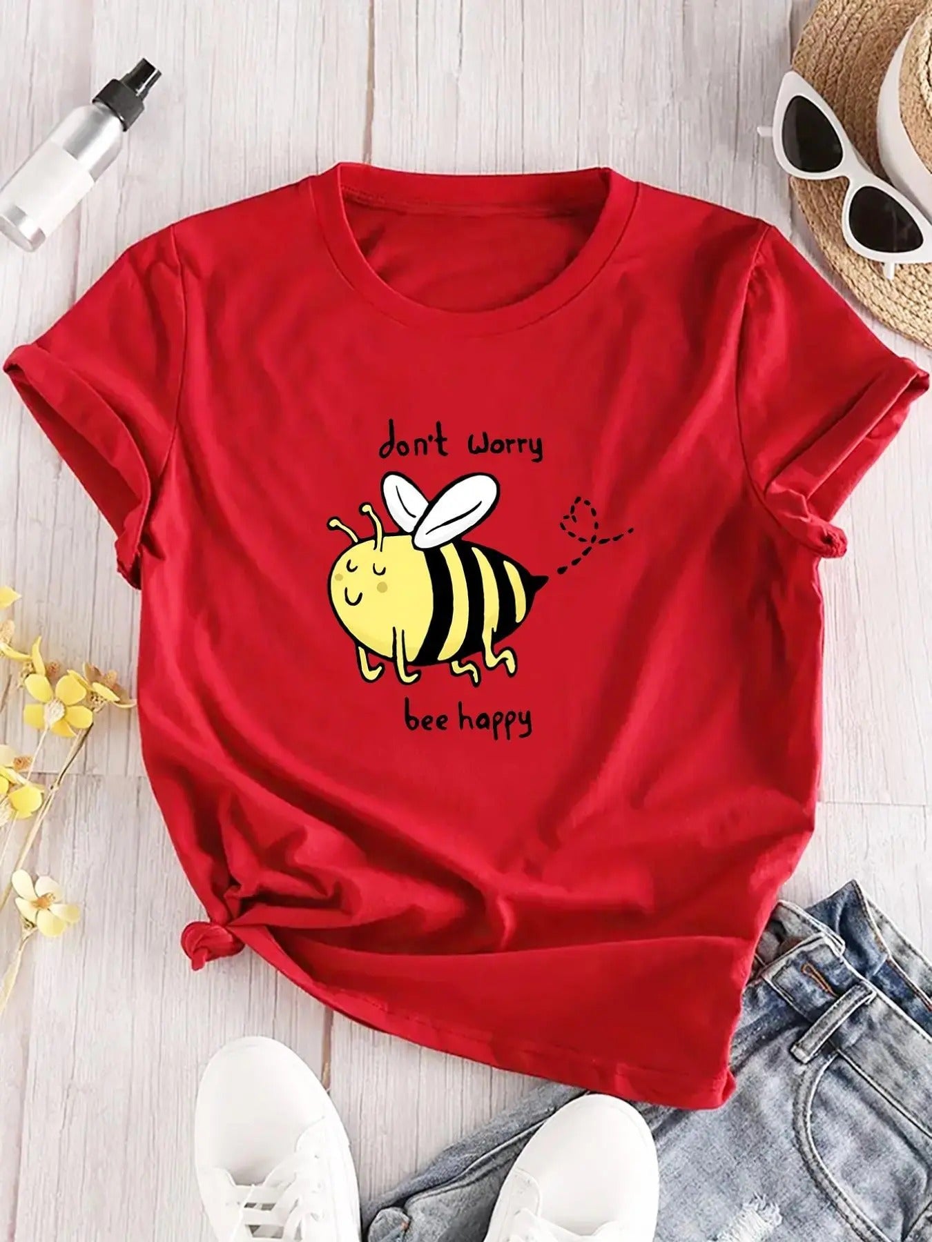 Women'WB shield Cartoon Bee Graphic Print Round Neck Tee, Fashion Casual Short Sleeve T-shirt, Ladies Summer TNF for...