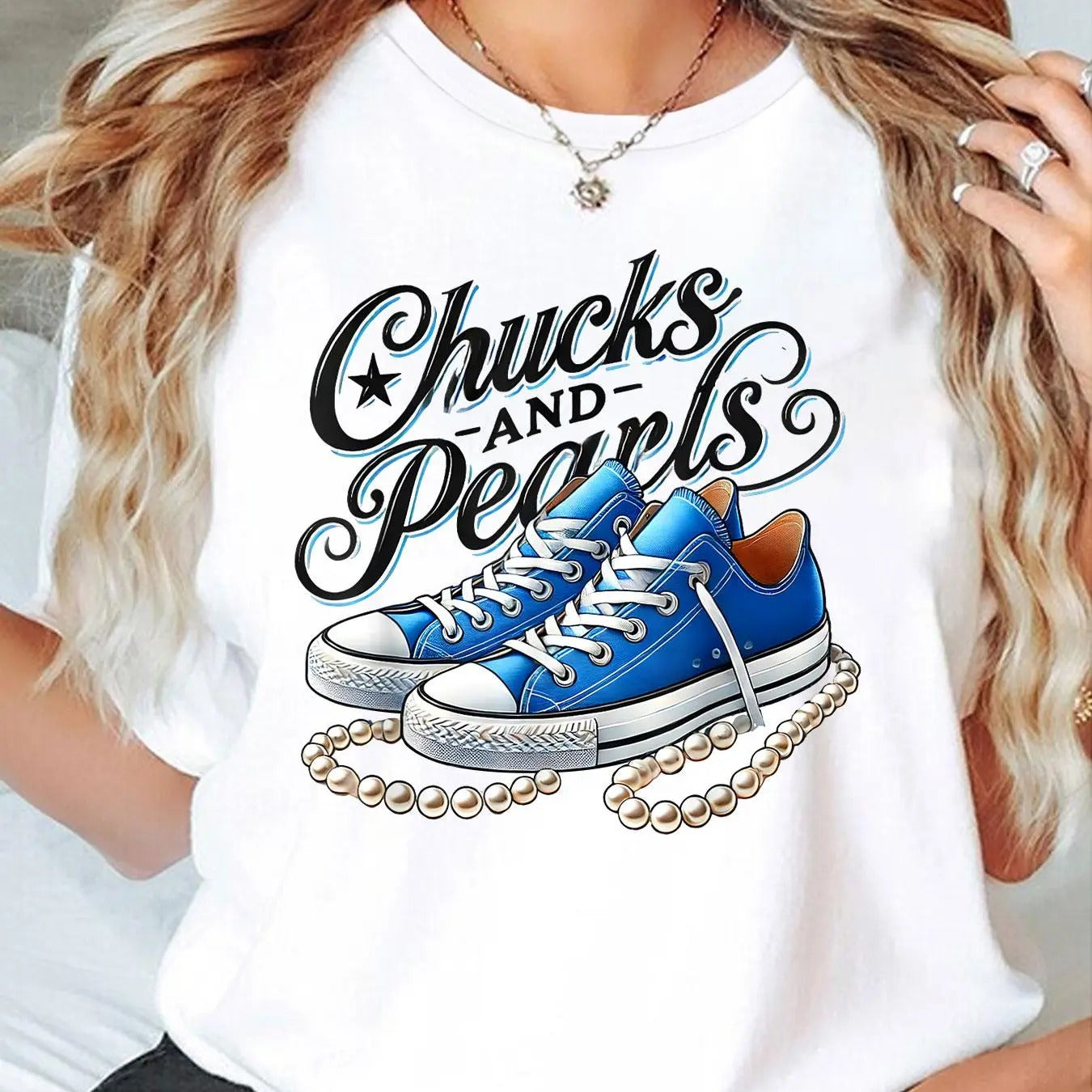 Women'WB shield Cartoon Board Shoes & Letter Print Round Neck Tee, Fashion Casual Short Sleeve T-shirt for Daily Wear,...