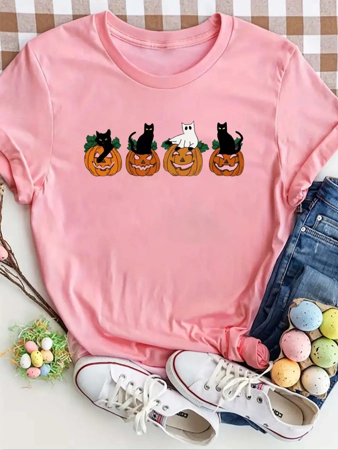 Women'WB shield Cartoon Cat Print Round Neck Tee, Fashion Short Sleeve T-Shirt for Summer, Ladies TNF for Daily Wear,...