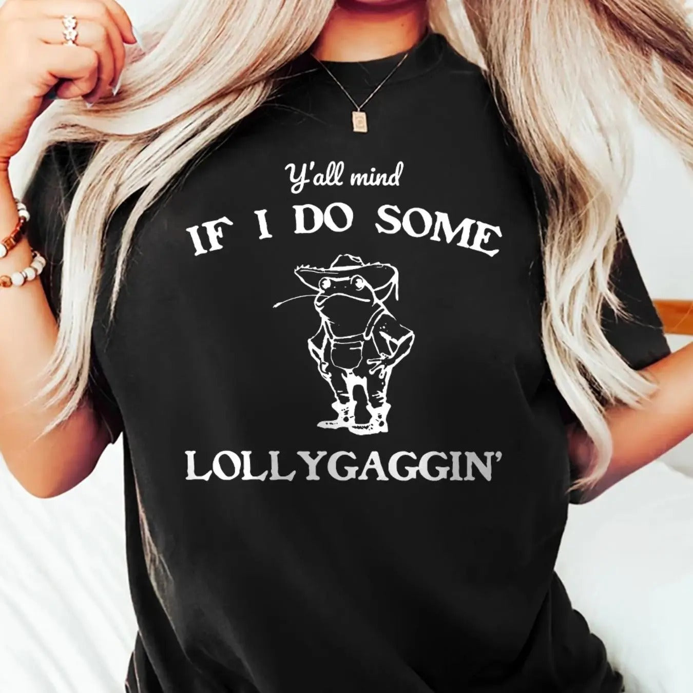 Women'WB shield Cartoon Cow & Letter Print Round Neck Tee, Fashion Casual Crew Neck T-Shirt for Daily Holiday Vacation...