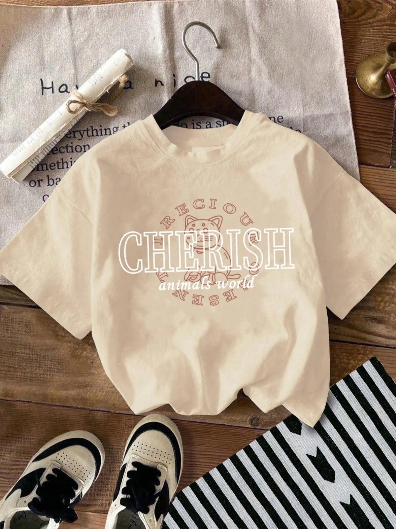 Women'WB shield Cartoon Dog & Letter Print Drop Shoulder Tee, Casual Short Sleeve Round Neck T-Shirt for Summer, Women'WB...