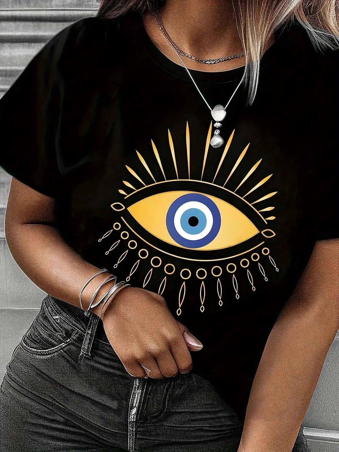 Women'WB shield Cartoon Evil Eye Print Round Neck Tee, Fashion Casual Crew Neck Short Sleeve T-shirt for Daily Holiday...