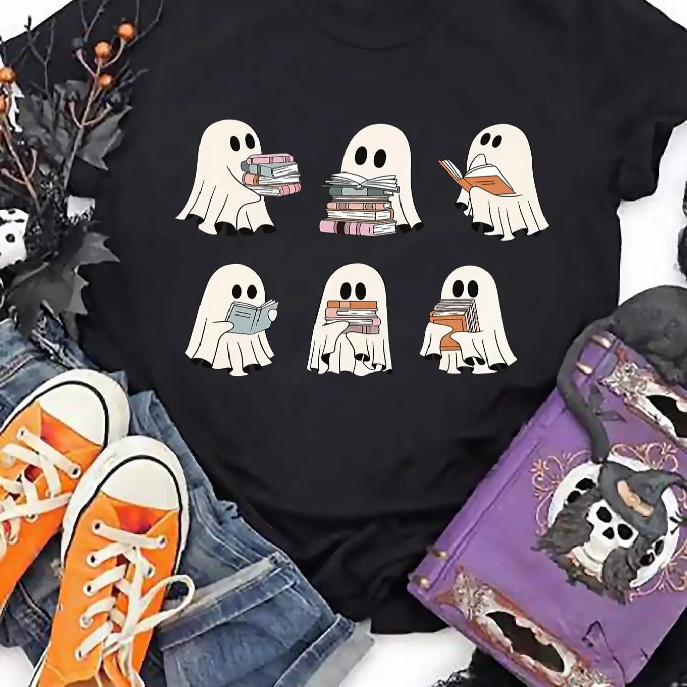 Women'WB shield Cartoon Ghost Print Round Neck Tee, Fashion Casual Halloween Short Sleeve T-shirt for Daily Wear, Ladies...