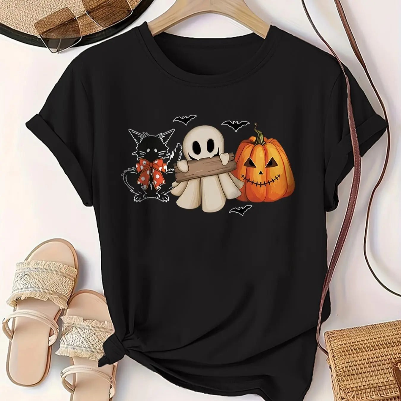 Women'WB shield Cartoon Ghost Print Round Neck Tee, Fashion Casual Halloween TNF Short Sleeve T-shirt for Daily Wear,...