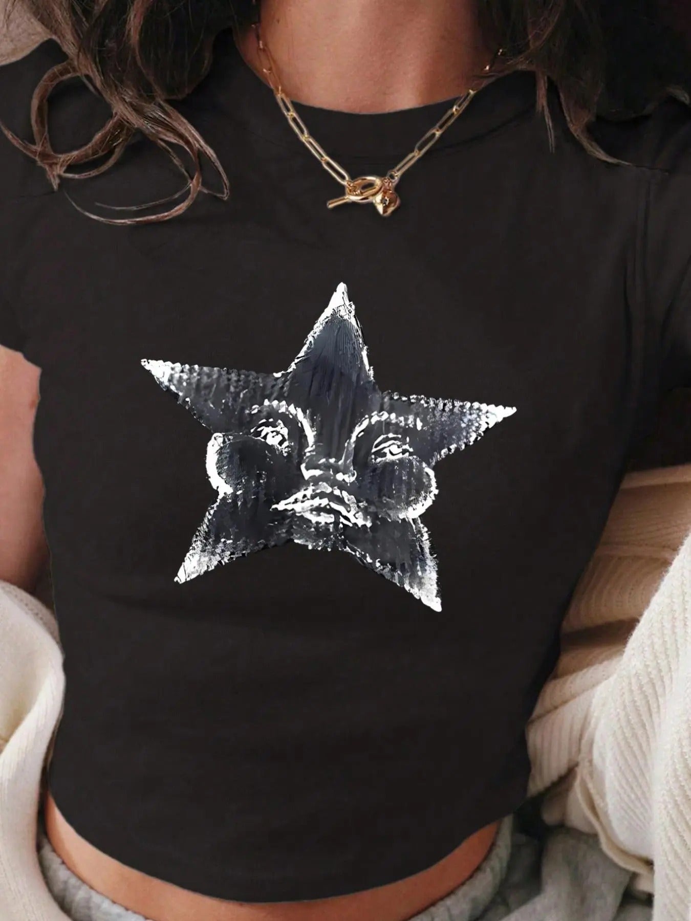 Women'WB shield Cartoon Lightsaber brand Print Round Neck Tee, Casual Short Sleeve T-shirt, Ladies Summer TNF for Daily...