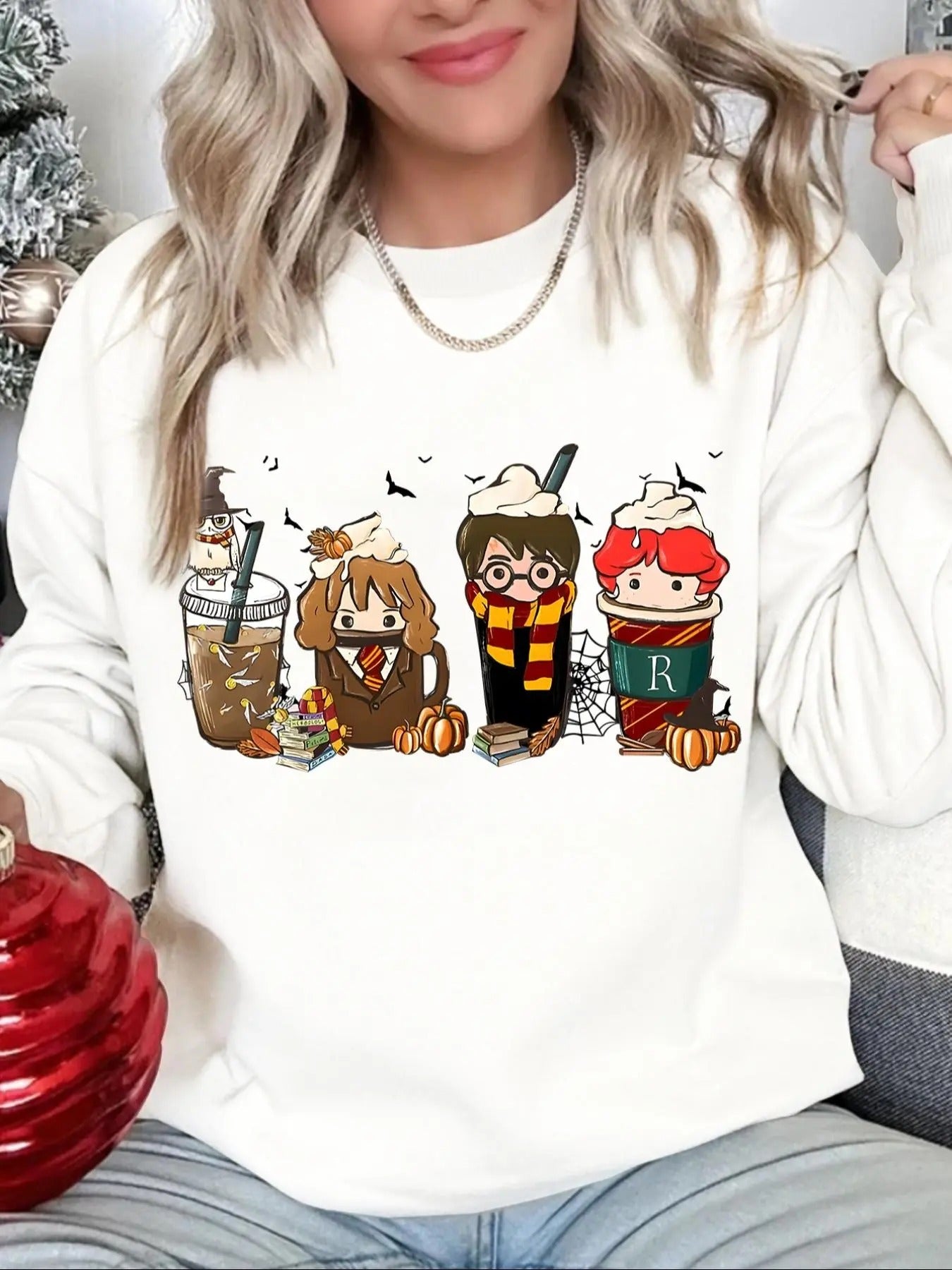 Women'WB shield Cartoon Print Round Neck Sweatshirt, Casual Long Sleeve Crew Neck Pullover for Daily Wear, Ladies Spring...