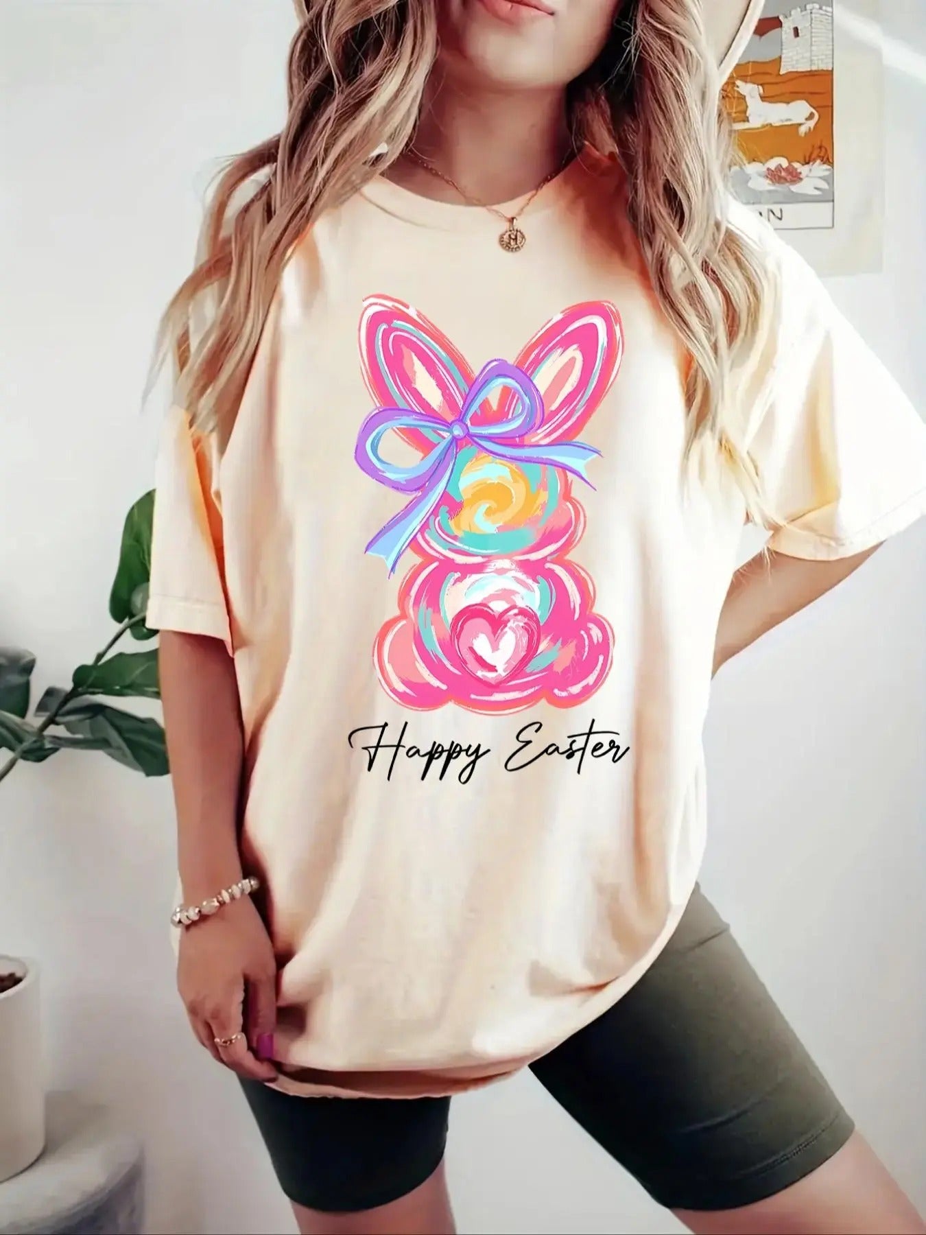 Women'WB shield Cartoon Rabbit Print Round Neck Tee, Fashion Casual Crew Neck T-shirt for Daily Holiday Vacation Outdoor...