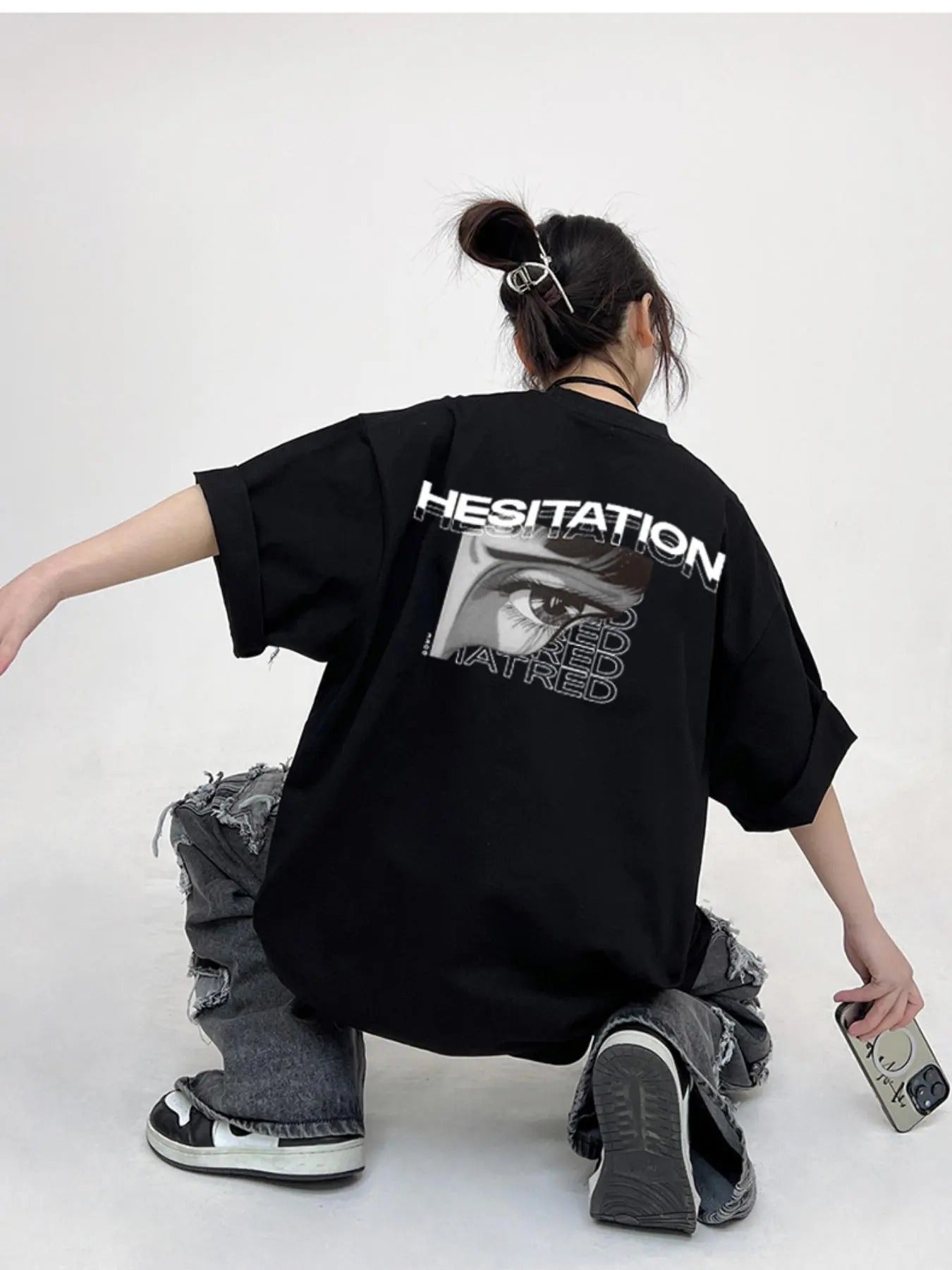 Women'WB shield Cartoon TNF & Letter Print Drop Shoulder Tee, Casual Half Sleeve Round Neck T-Shirt for Daily Wear,...