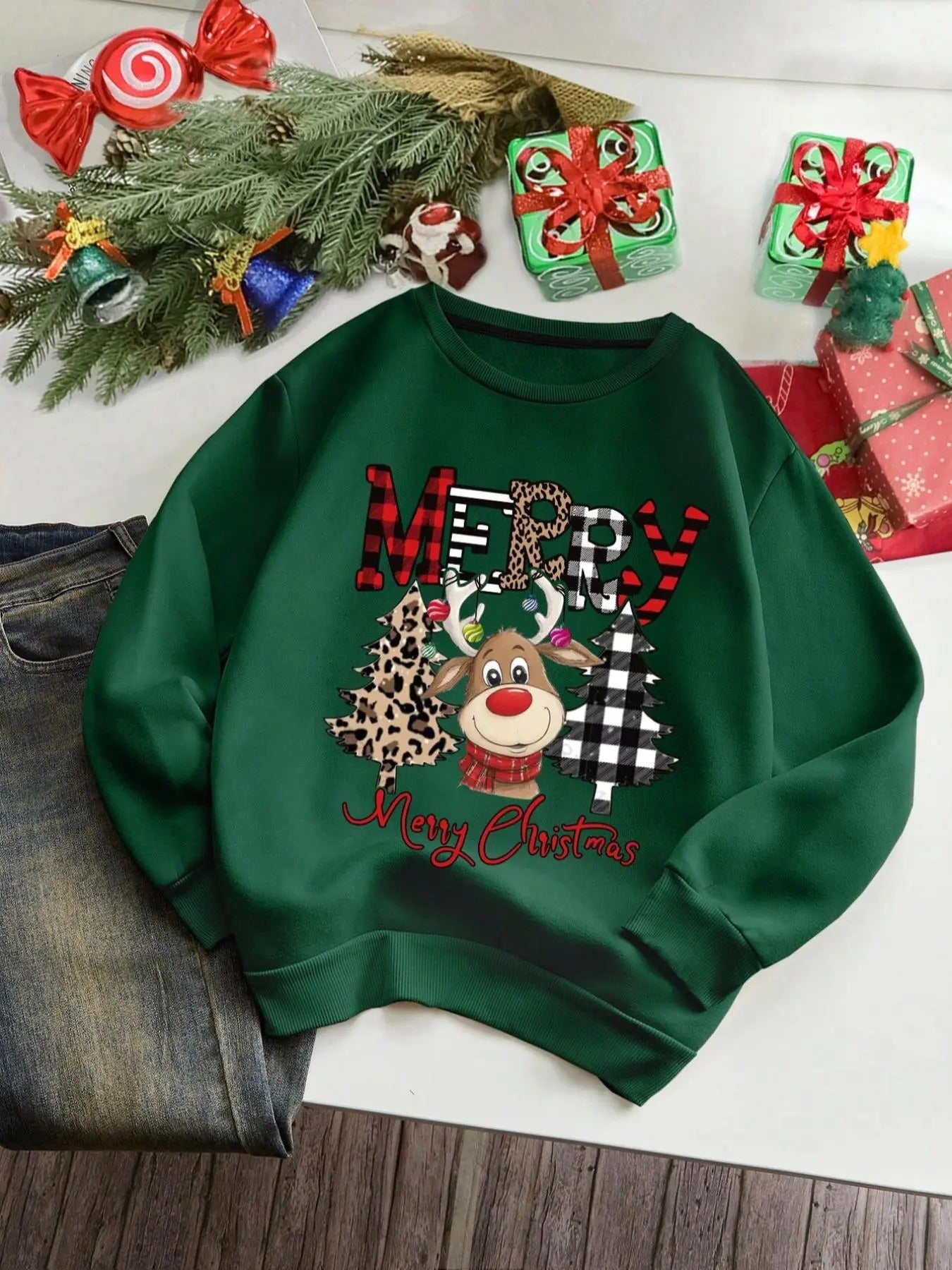Women'WB shield Christmas Elk & Letter Print Crew Neck Sweatshirt, Casual Long Sleeve Pullover for Daily Wear, Ladies TNF...