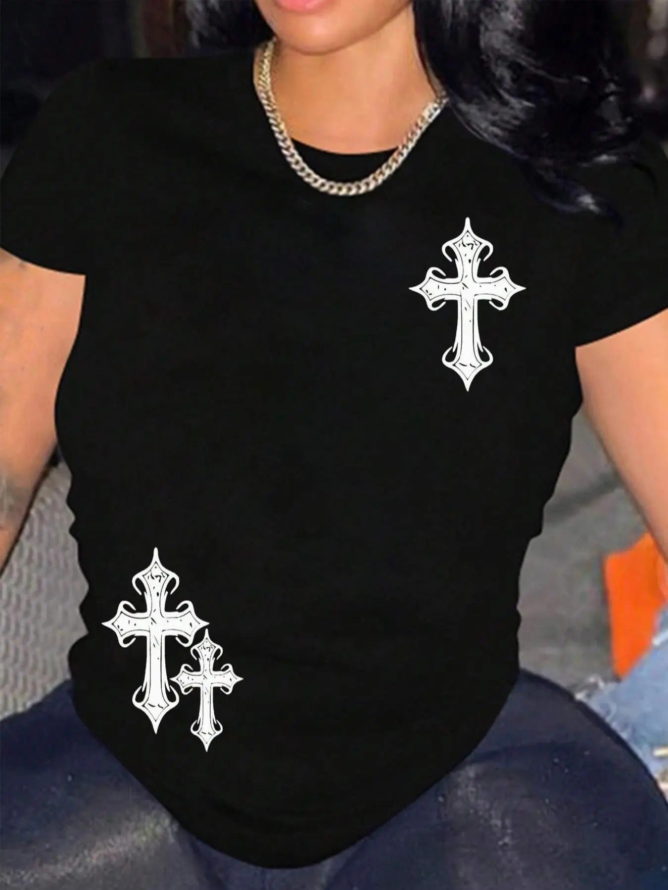 Women'WB shield Cross Print Round Neck Short Sleeve Graphic Tee, Vintage Trendy Casual Crew Neck T-shirt for Daily Wear,...