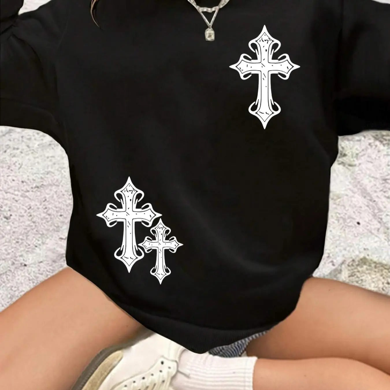 Women'WB shield Cross Print Round Neck Sweatshirt, Casual Long Sleeve Crew Neck Pullover for Fall & Winter, Women'WB...