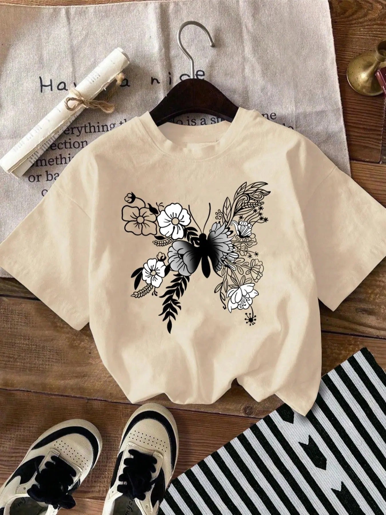 Women'WB shield Floral & Butterfly Print Drop Shoulder Tee, Trendy Casual Short Sleeve Round Neck T-Shirt for Summer,...