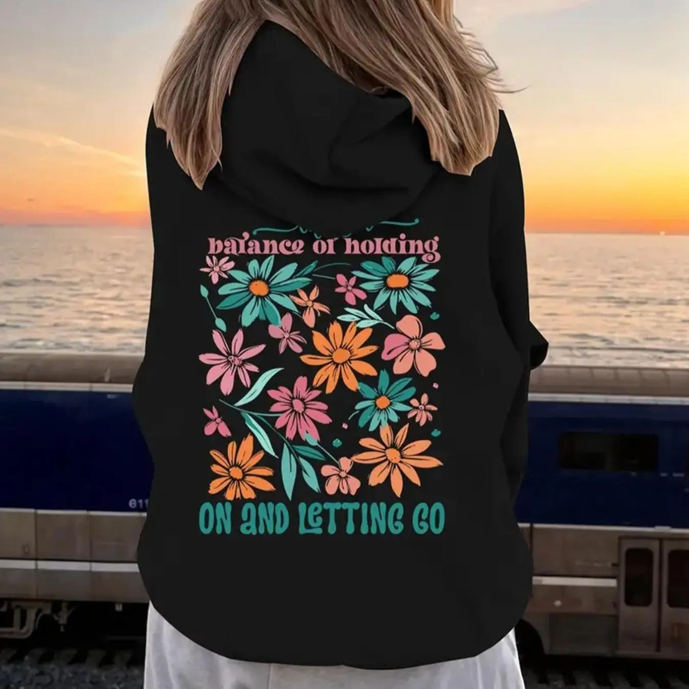 Women'WB shield Floral & Letter Print Drawstring Hoodie, Fashion Hooded Sweatshirt for Daily Holiday Outdoor Wear, Women...